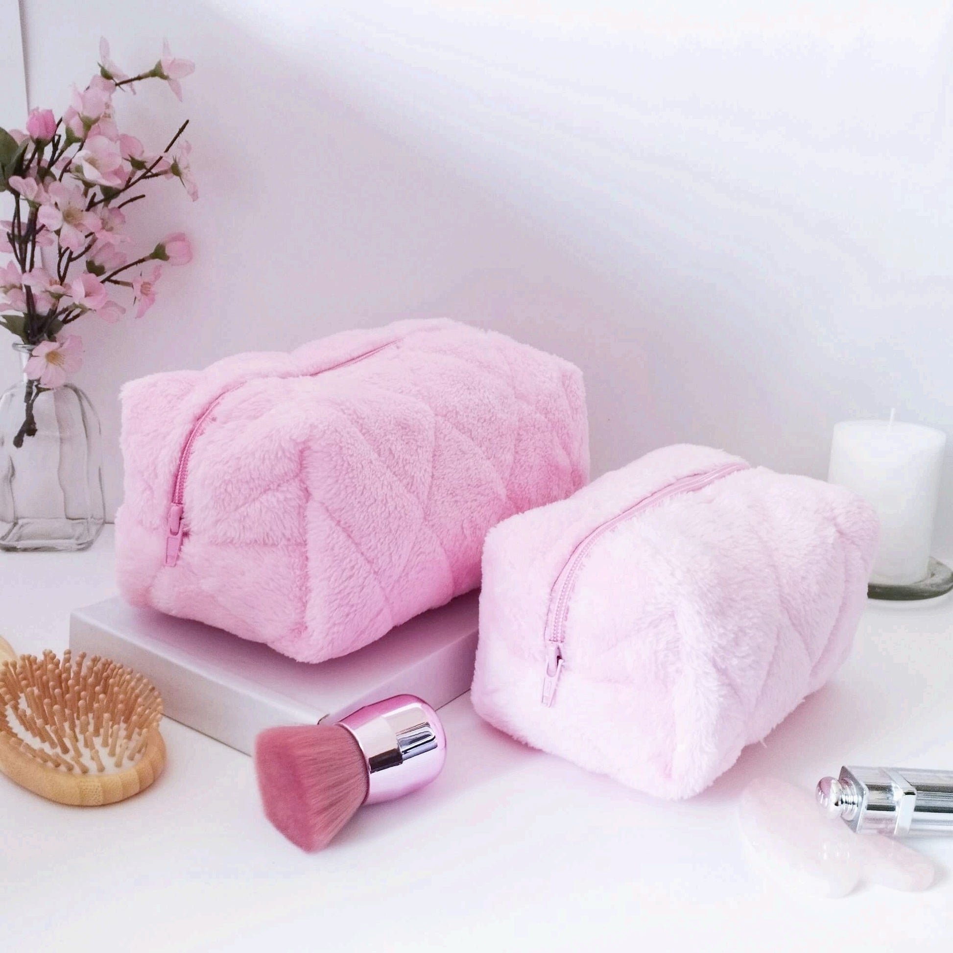 The Crème Shop - Teddy Bag Plush Makeup Pouch - 4 Piece - Pink